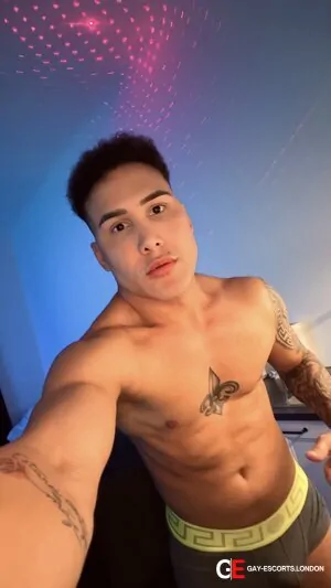 Bisexual Escort Chris_xl 27yr - trios