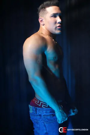 Bisexual Escort Chris_xl 27yr - massage