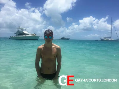 Bisexual Escort Dave 29yr - always safe sex