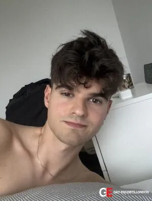 Gay Escort Jay 24yr - trios