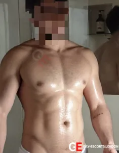 male escort London Luiz  Carvalho