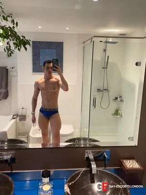 Gay Escort Marcello 23yr - always safe sex
