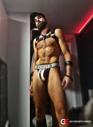 Gay Escort Jay 31yr - watersports