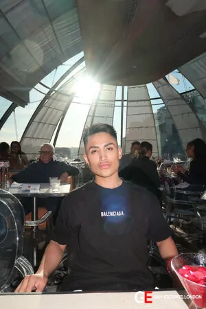 Gay Escort Sergio Colombian 24yr - trios
