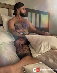 male escort London Leafar_topxl