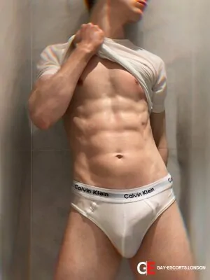 Gay Escort Alvyn 27yr - always safe sex