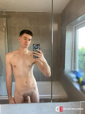 Gay Escort Jamie 28yr - double penetration