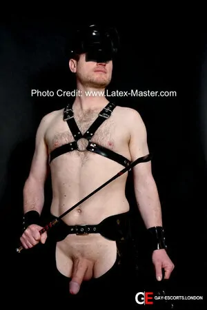 Gay Escort Latex Master 40yr - always safe sex