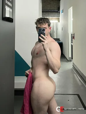 Gay Escort Londonboy 26yr - sauna