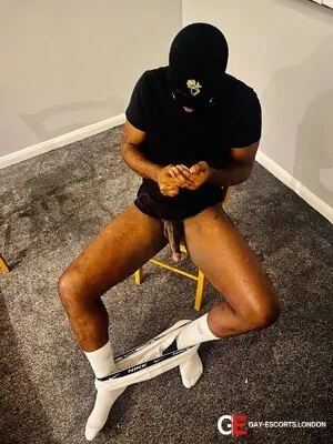 Gay Escort King 27yr - sucking