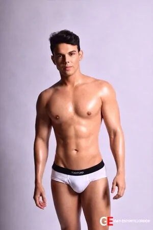 Gay Escort Lucas 20yr - massage