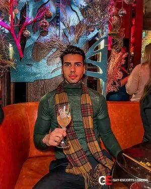 Gay Escort Ryan 22yr - always safe sex