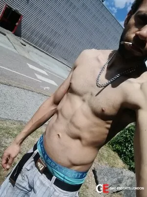 Gay Escort Baris Ibrahim 30yr - licking