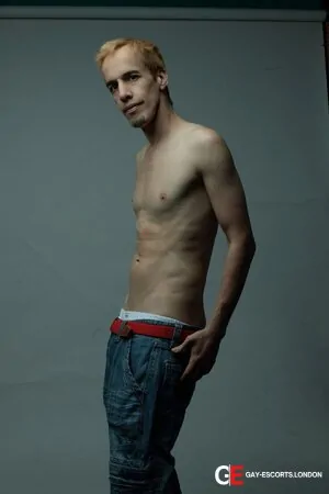Gay Escort Rodrigo 32yr - cum on body