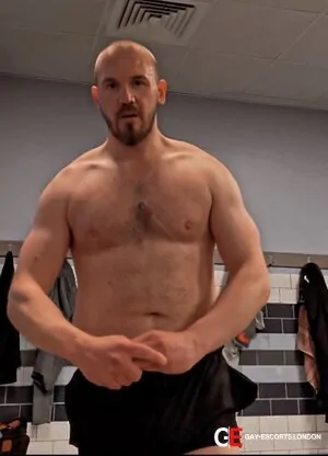 Gay Escort Welsh Beef 33yr - double penetration