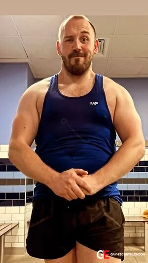 Gay Escort Welsh Beef 32yr - double penetration