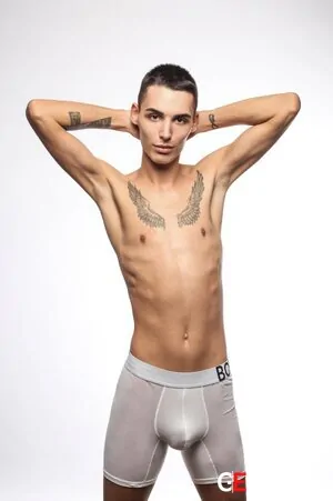 Gay Escort Mihail Twink 23yr - massage