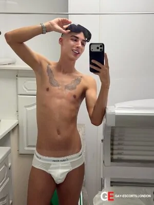 Gay Escort Mihail 24yr - double penetration