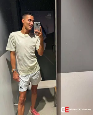 Gay Escort Mihail Twink 26yr - double penetration