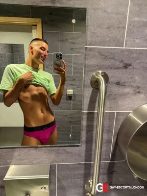 Gay Escort Mihail Twink 24yr - double penetration