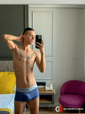 Gay Escort Mihail Twink 24yr - double penetration