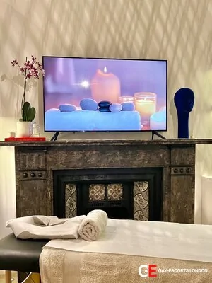 Gay Escort Jonny 28yr - massage