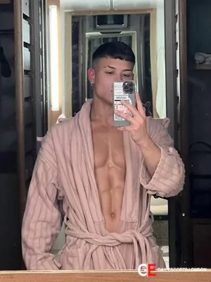 Gay Escort Jo&atilde;o 22yr - trios