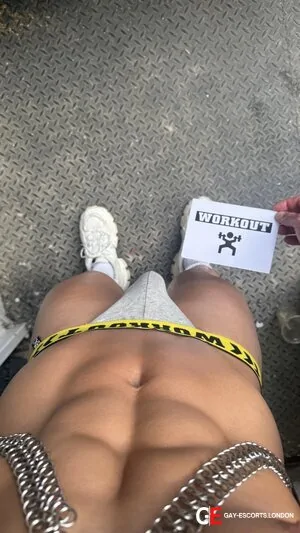 Gay Escort Victor Kawasaki 23yr - masseur