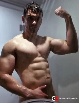 Gay Escort Max Big Ass 27yr - massage