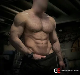 Bisexual Escort Ali 31yr - trios