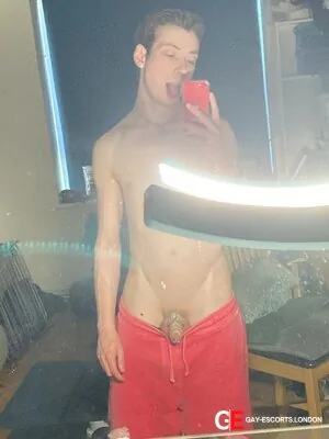 Bisexual Escort James 28yr - blowjob