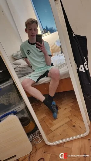 Bisexual Escort James 28yr - rimming