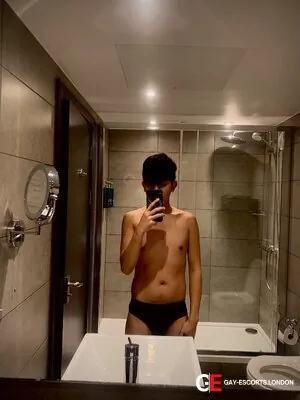 Gay Escort Filipino Marco 26yr - trios