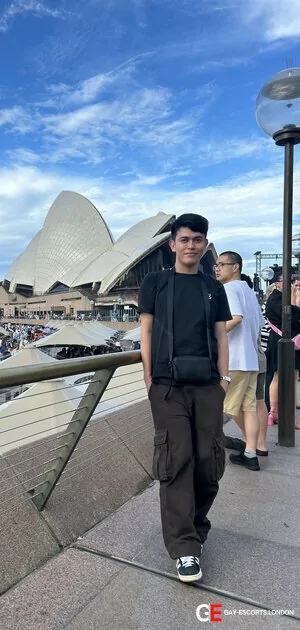 Gay Escort Filipino Marco 27yr - trios