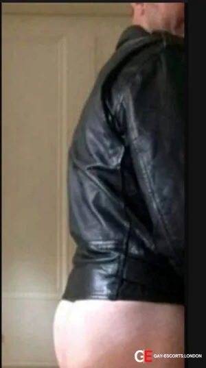 Gay Escort Jonny 53yr - blowjob