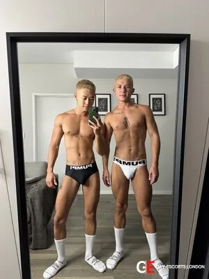Gay Escort Jandy 22yr - licking
