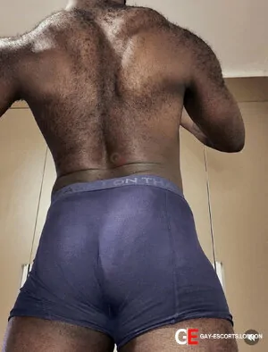 Bisexual Escort Aaron 30yr - double penetration
