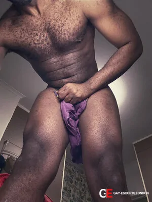 Bisexual Escort Aaron 30yr - double penetration