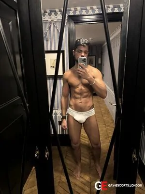 Gay Escort Franksuel 32yr - licking