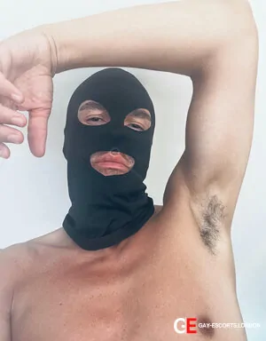 Bisexual Escort Oliver 36yr - exhibitionist