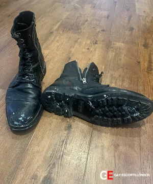 Bisexual Escort Oliver 36yr - exhibitionist