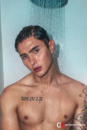Bisexual Escort Jakey 21yr - rimming