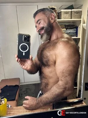 Gay Escort Hairydaddypornxl 51yr - rimming