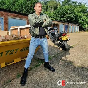 Gay Escort Graham 39yr - role