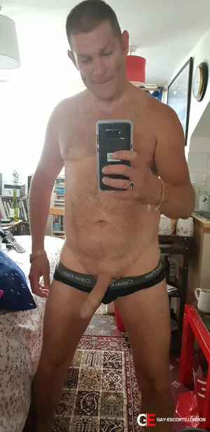 Gay Escort Graham 39yr - role