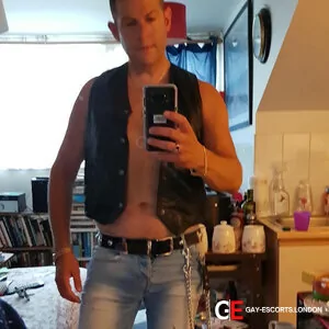 Gay Escort Graham 39yr - role