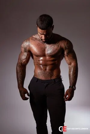 Bisexual Escort Bradock_rj 22yr - gangbang