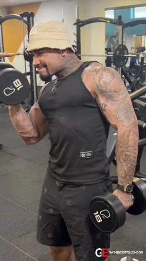 Bisexual Escort Brad_proo 22yr - double penetration