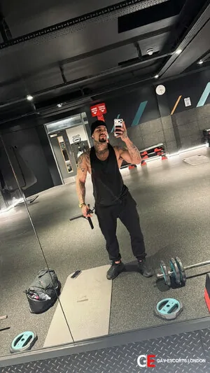 Bisexual Escort Brad_proo 22yr - double penetration