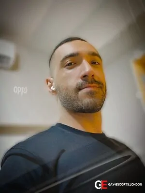 Gay Escort Diego 30yr - role
